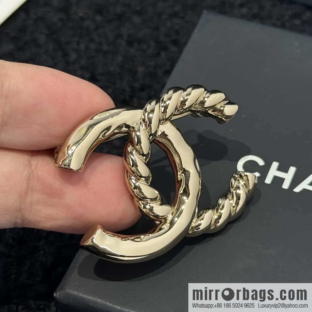 ❗️New ❗️☀️ New ☑️ Chanel Double C Hemp Rope Brooch ☀️