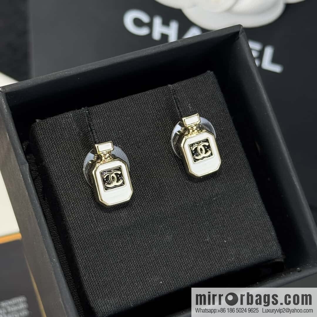 ❗️New ❗️☀️ New ☑️ Chanel C1 double c perfume bottle stud earrings ☀️