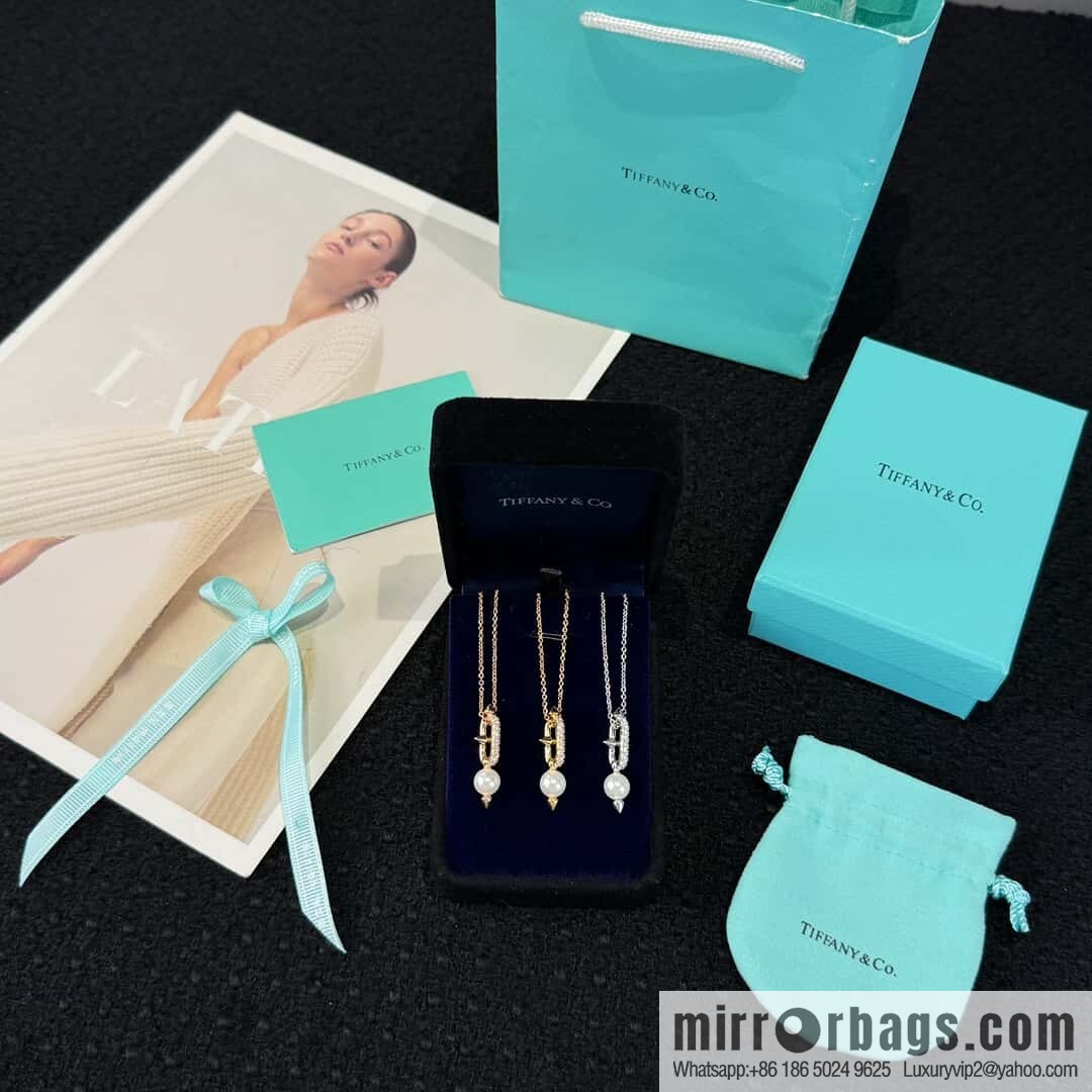 ❗️New ❗️ ☀️ Tiffany & co Tiffany Titan Jewelry Collection Tiffany Titan by Pharrell Williams Trident Pearl Necklace ☀️