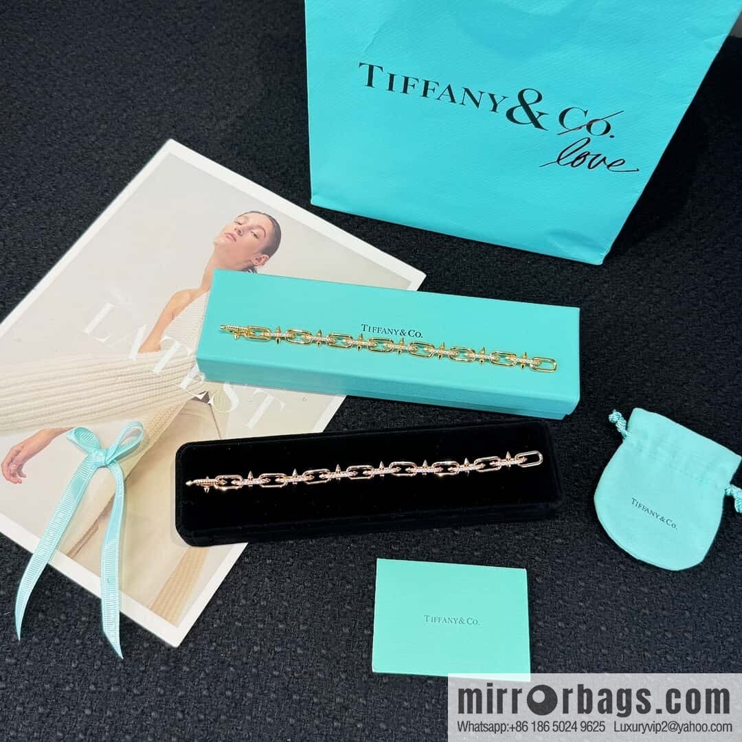 ❗️New ❗️ ☀️ Tiffany & co Tiffany Titan Jewelry Collection Tiffany Titan by Pharrell Williams Trident Necklace ☀️