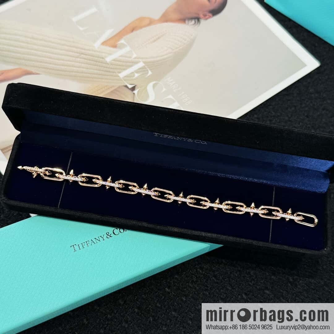 ❗️New ❗️ ☀️ Tiffany & co Tiffany Titan Jewelry Collection Tiffany Titan by Pharrell Williams Trident Necklace ☀️