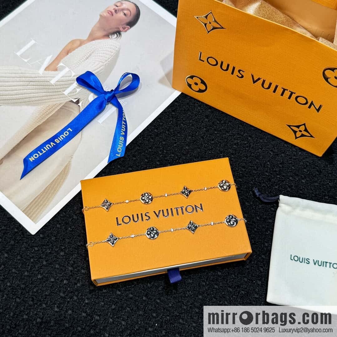 Louis Vuitton Louis Vuitton COLOR BLOSSOM BB MULTI-MOTIF Rhombus gray shell LV bracelet
