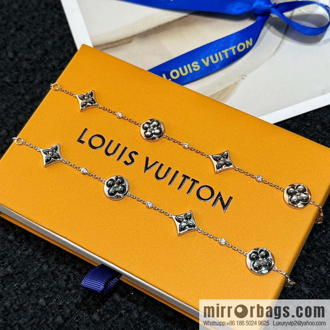 Louis Vuitton Louis Vuitton COLOR BLOSSOM BB MULTI-MOTIF Rhombus gray shell LV bracelet