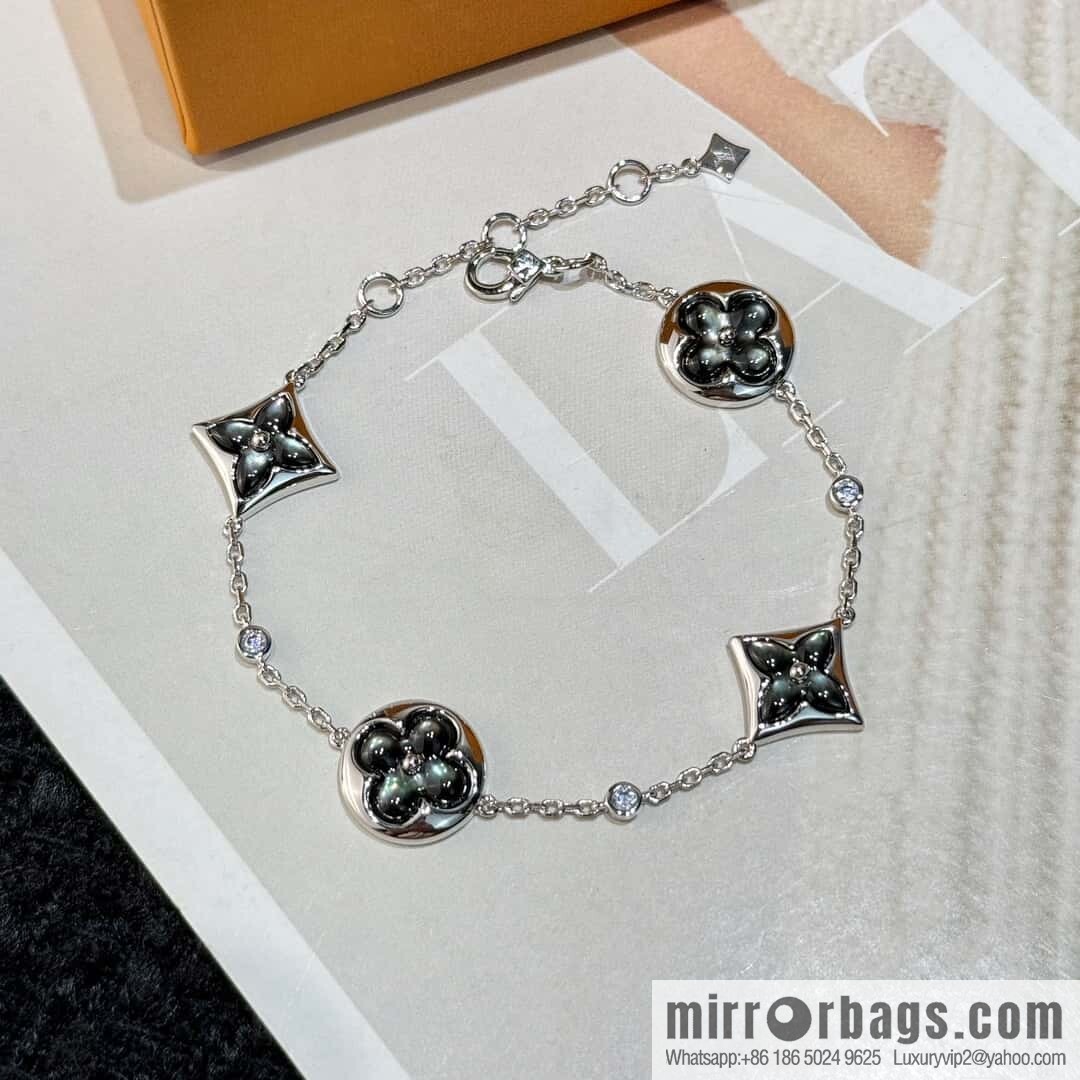 Louis Vuitton Louis Vuitton COLOR BLOSSOM BB MULTI-MOTIF Rhombus gray shell LV bracelet