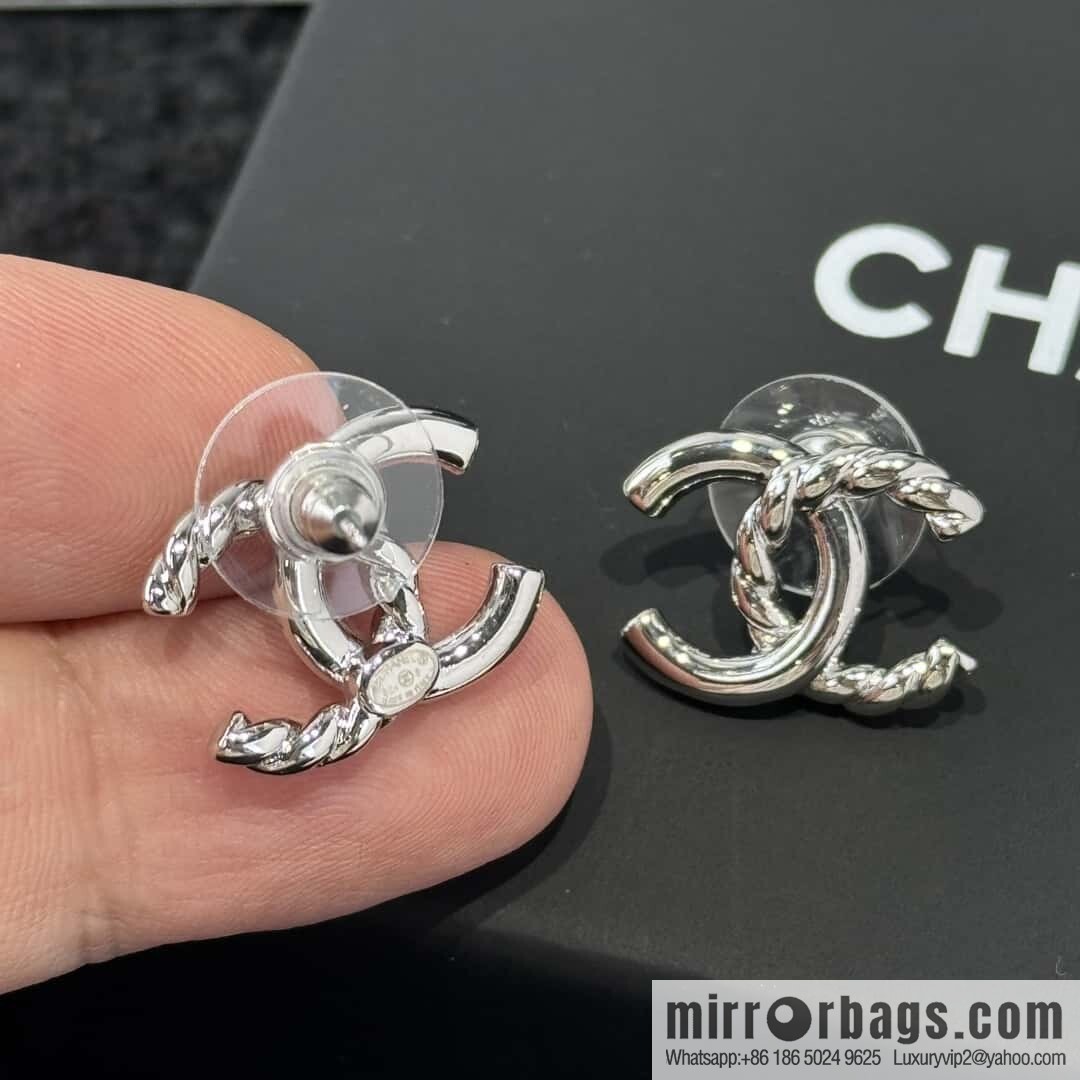 ❗️New ❗️☀️ New ☑️ Chanel C1 double c hemp rope stud earrings ☀️