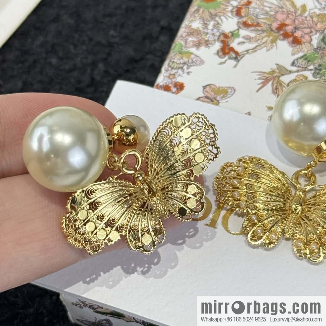 ❗️New ❗️☀️ New ☑️ Dior Dior size pearl butterfly stud earrings ☀️