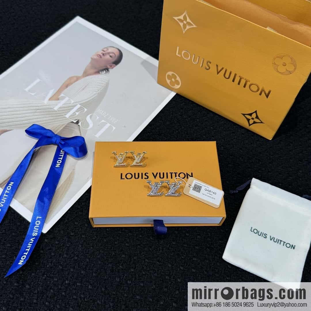 ❗️New ❗️ ☀ Louis Vuitton LV full diamond letter stud earrings ☀