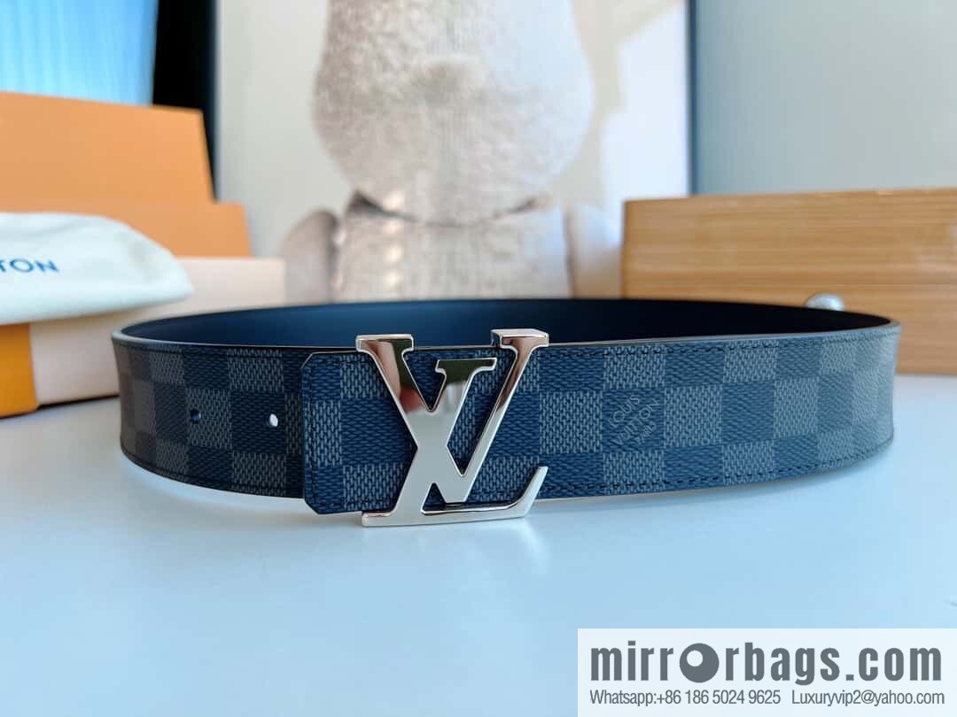 LV/Louis Vuitton Monogram Canvas. Damier Canvas Men's 40mm Belt