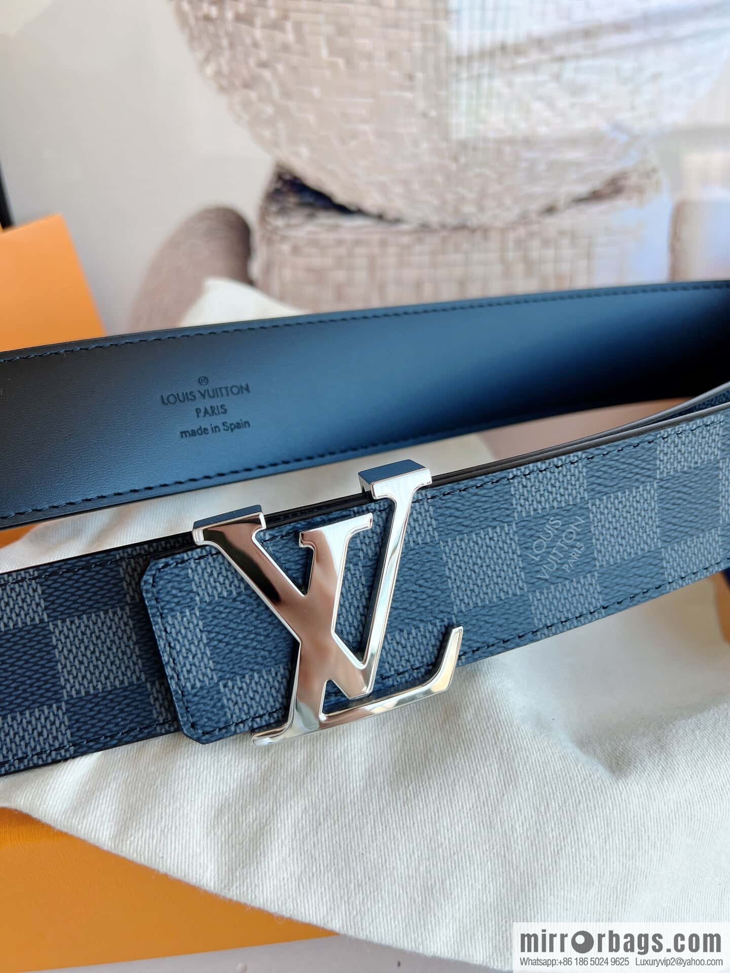LV/Louis Vuitton Monogram Canvas. Damier Canvas Men's 40mm Belt