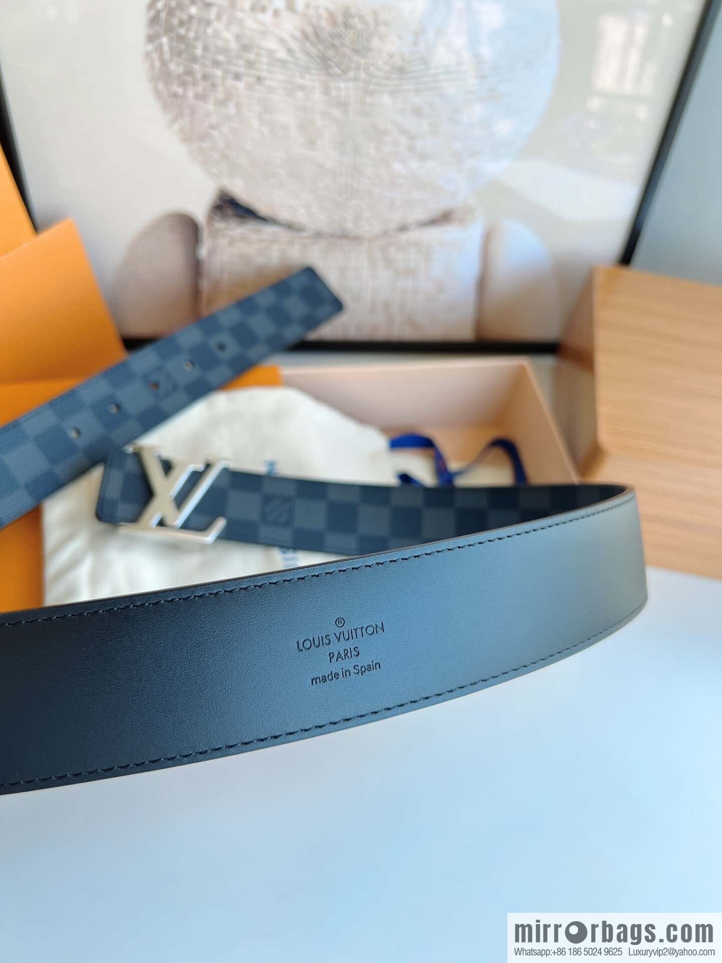 LV/Louis Vuitton Monogram Canvas. Damier Canvas Men's 40mm Belt