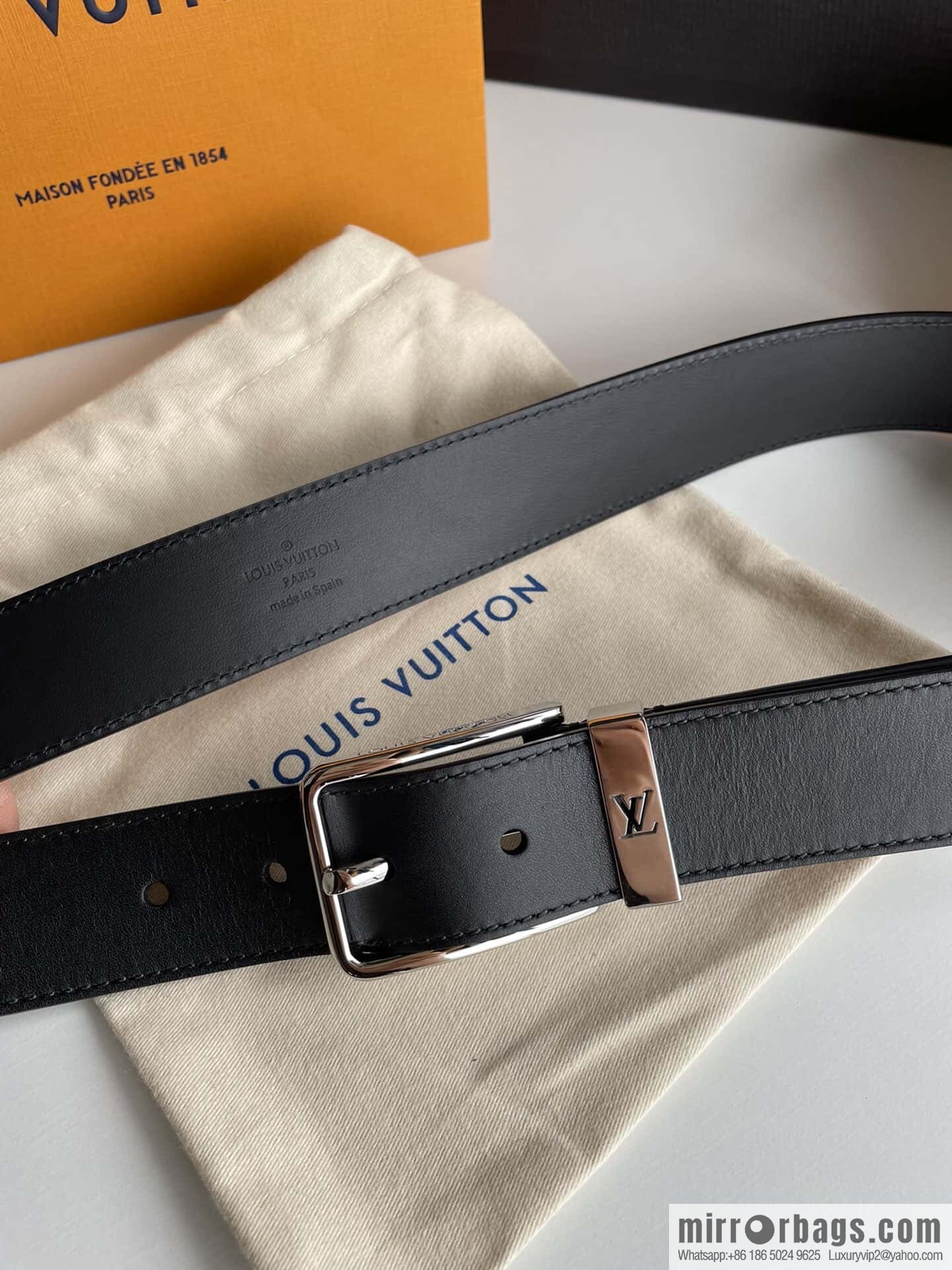 LV -35mm wide calfskin belt