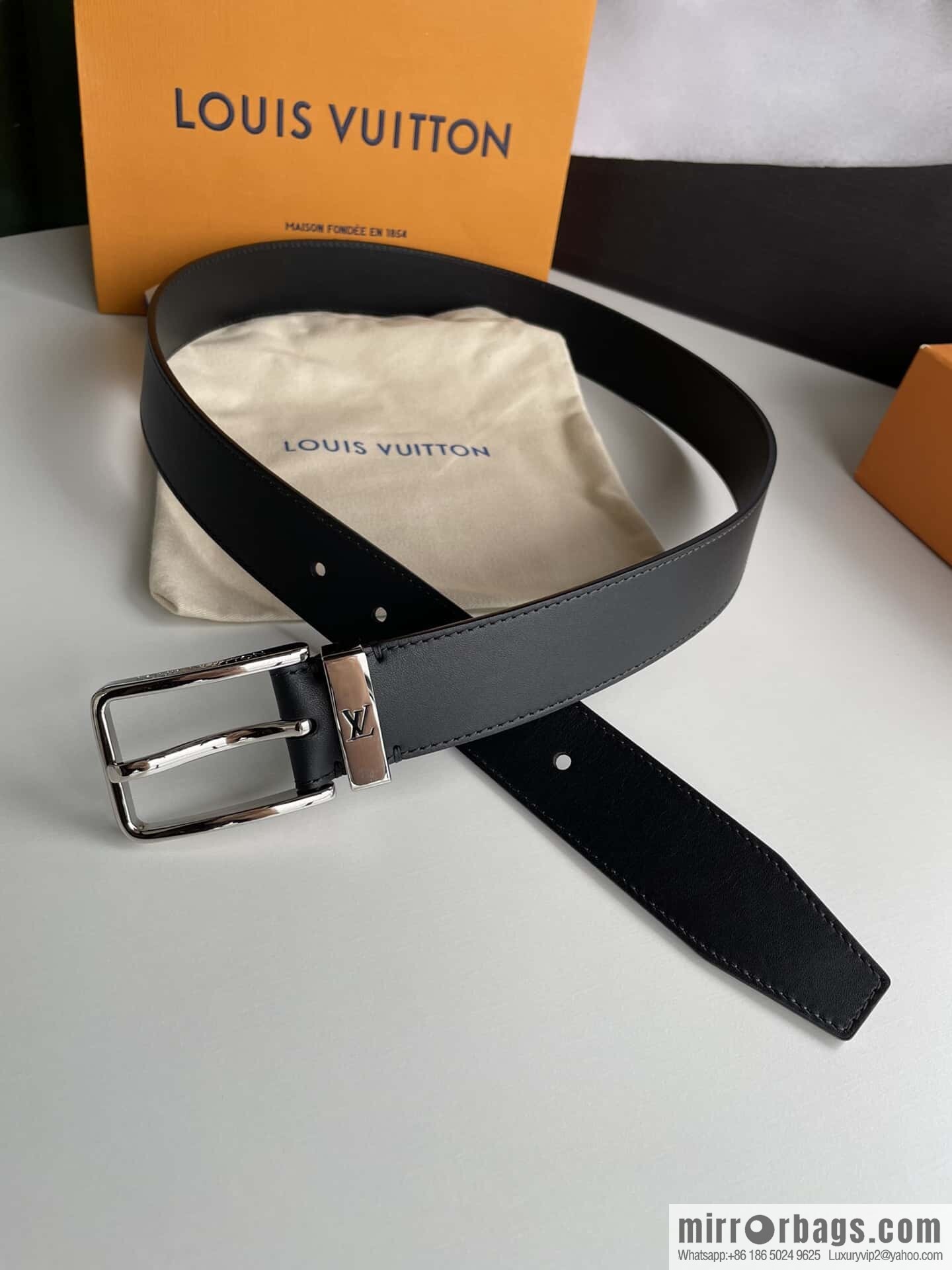 LV -35mm wide calfskin belt
