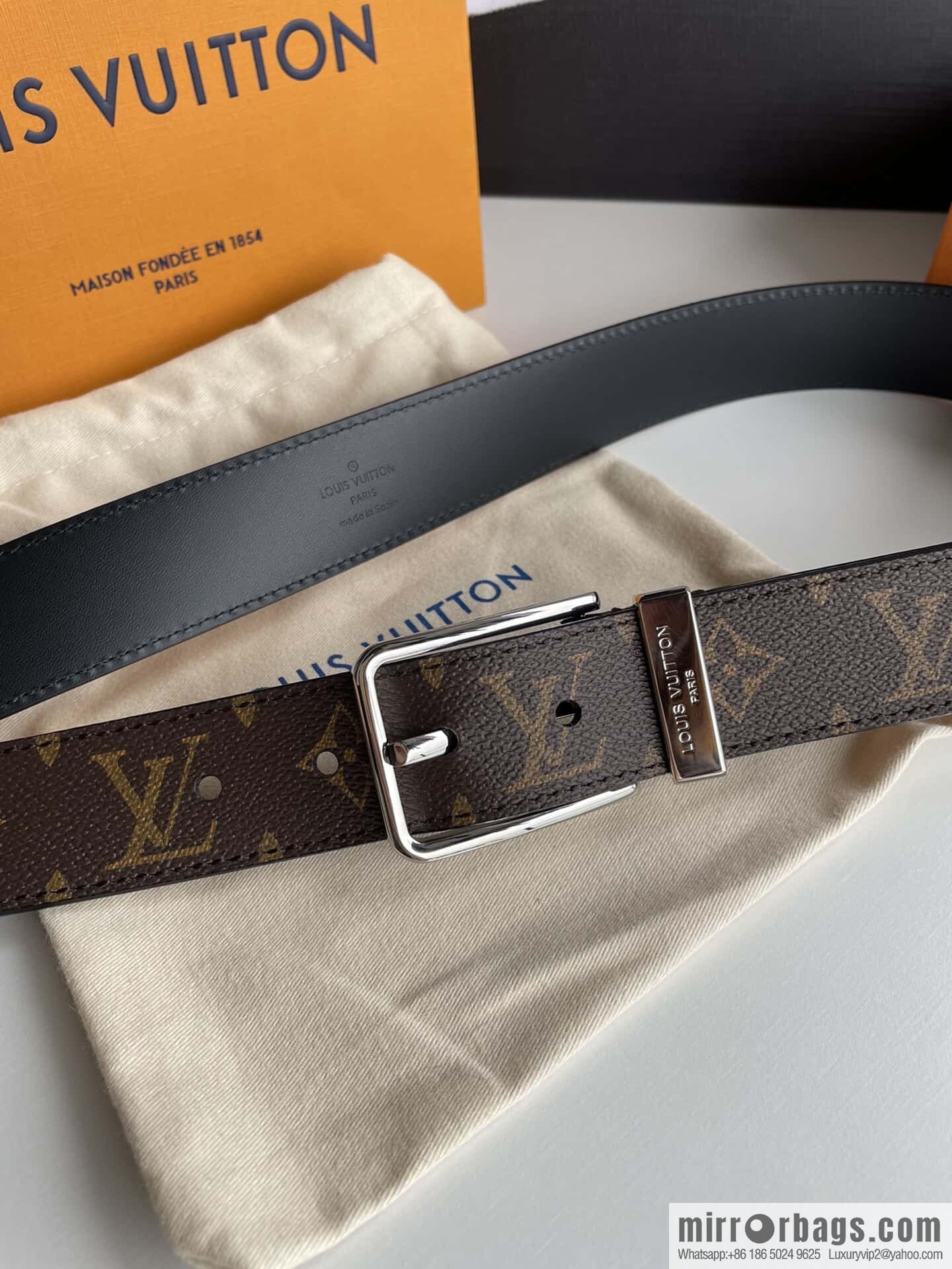 LV -35mm wide calfskin belt