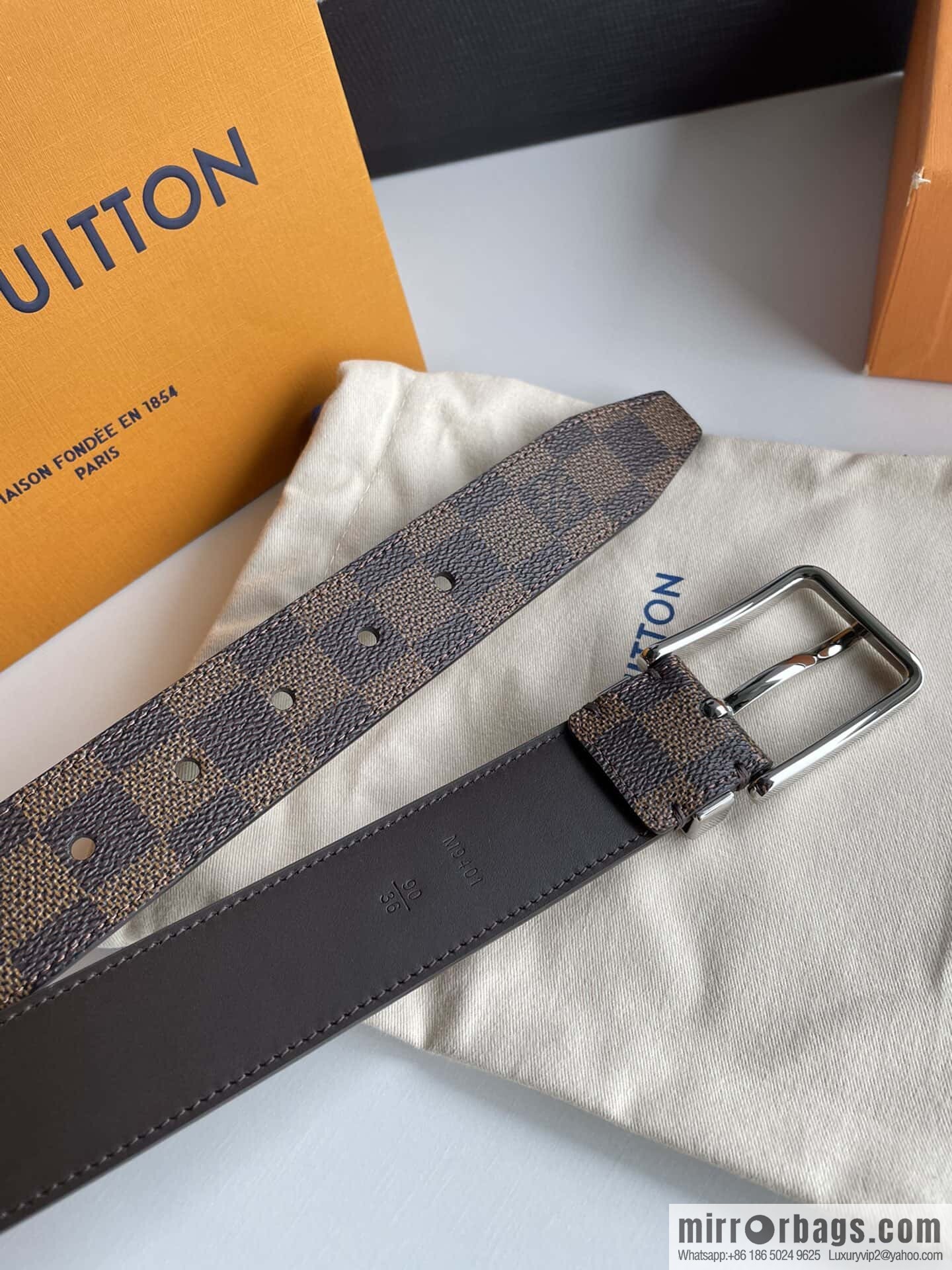 LV -35mm wide calfskin belt