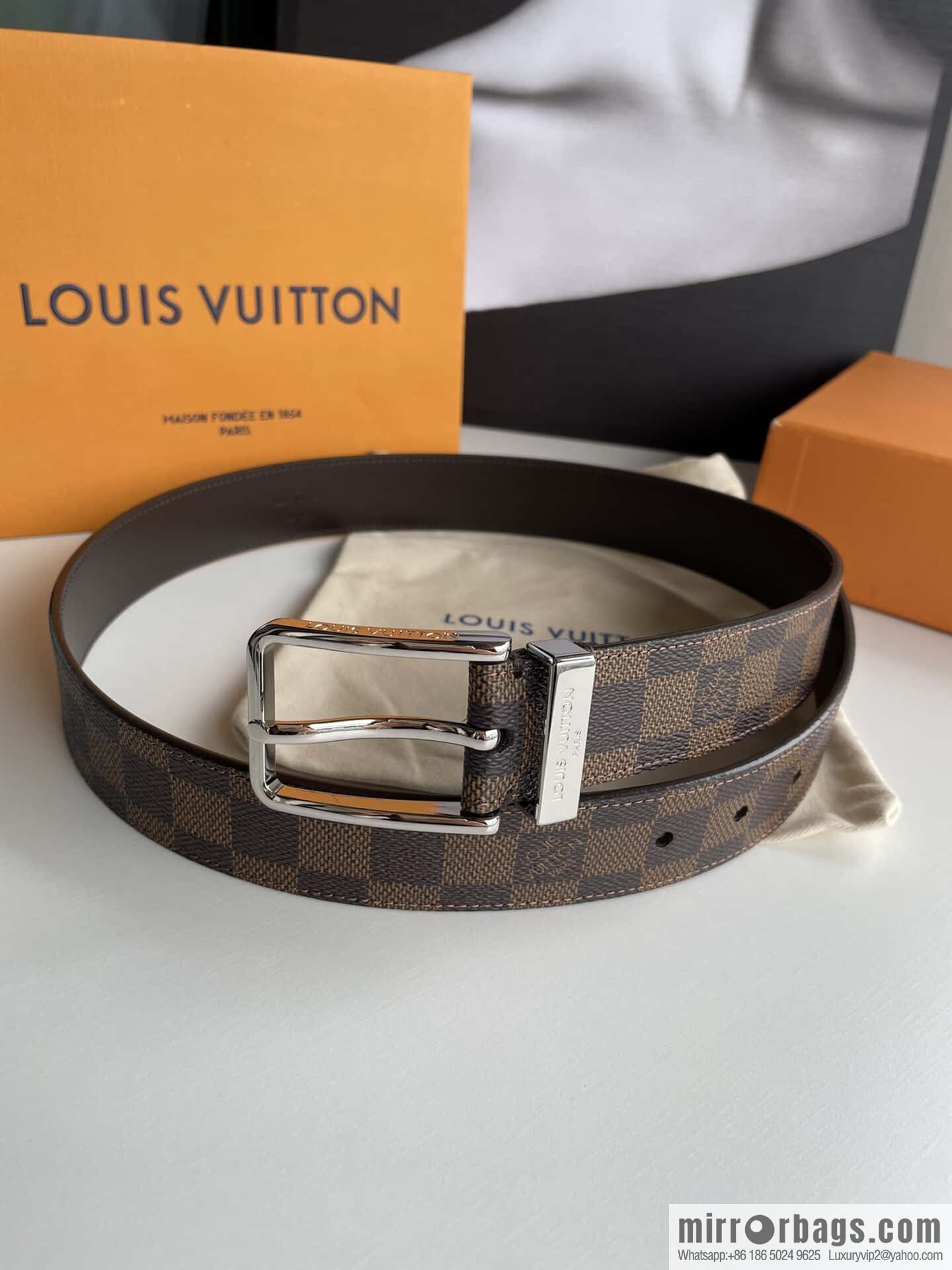 LV -35mm wide calfskin belt