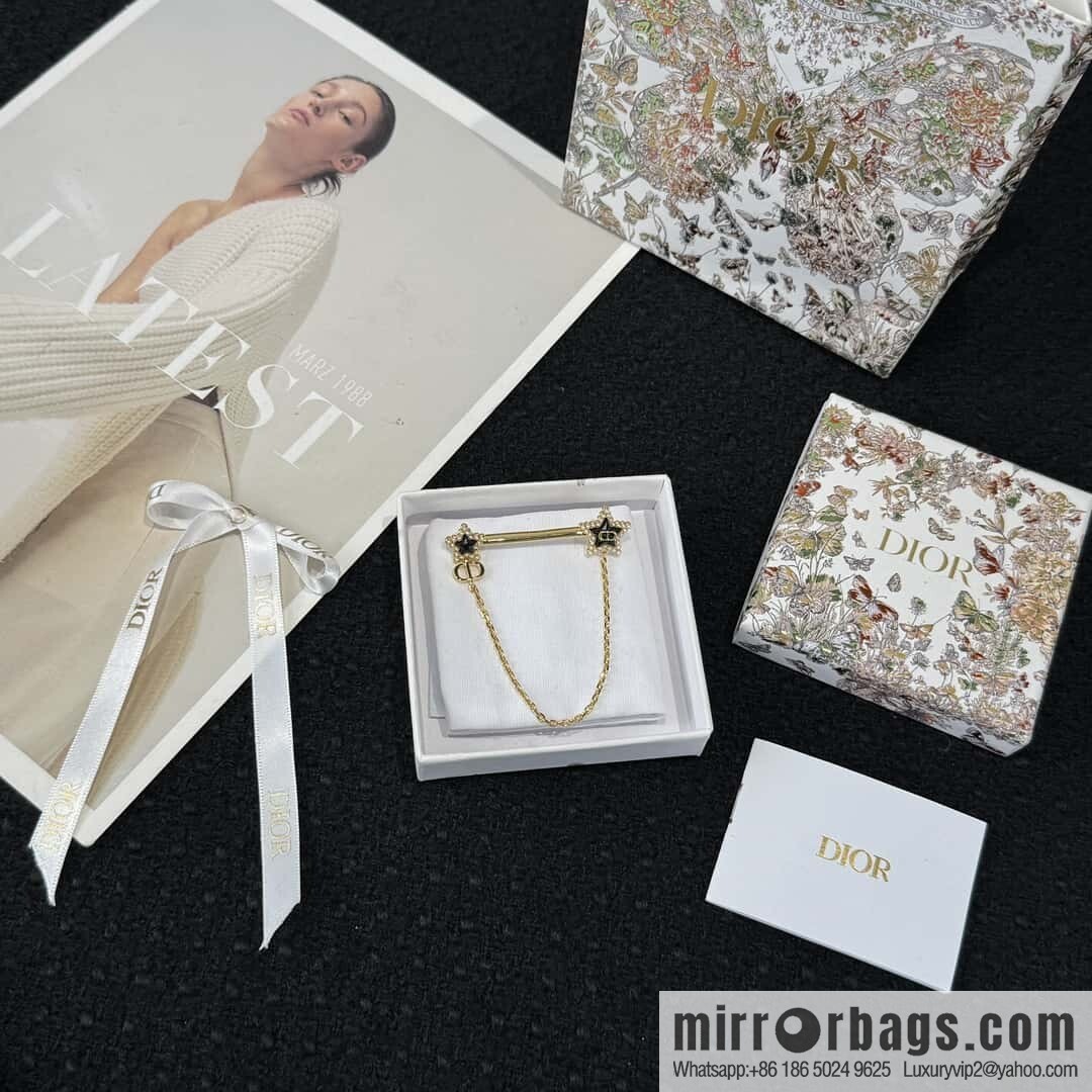 ❗️New ❗️☀️ New ☑️ Dior Five-pointed Star Fringe Brooch ☀️