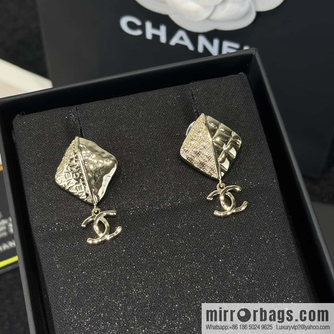❗️New ❗️☀️ New ☑️ Chanel C2 double c gold diamond stud earrings ☀️