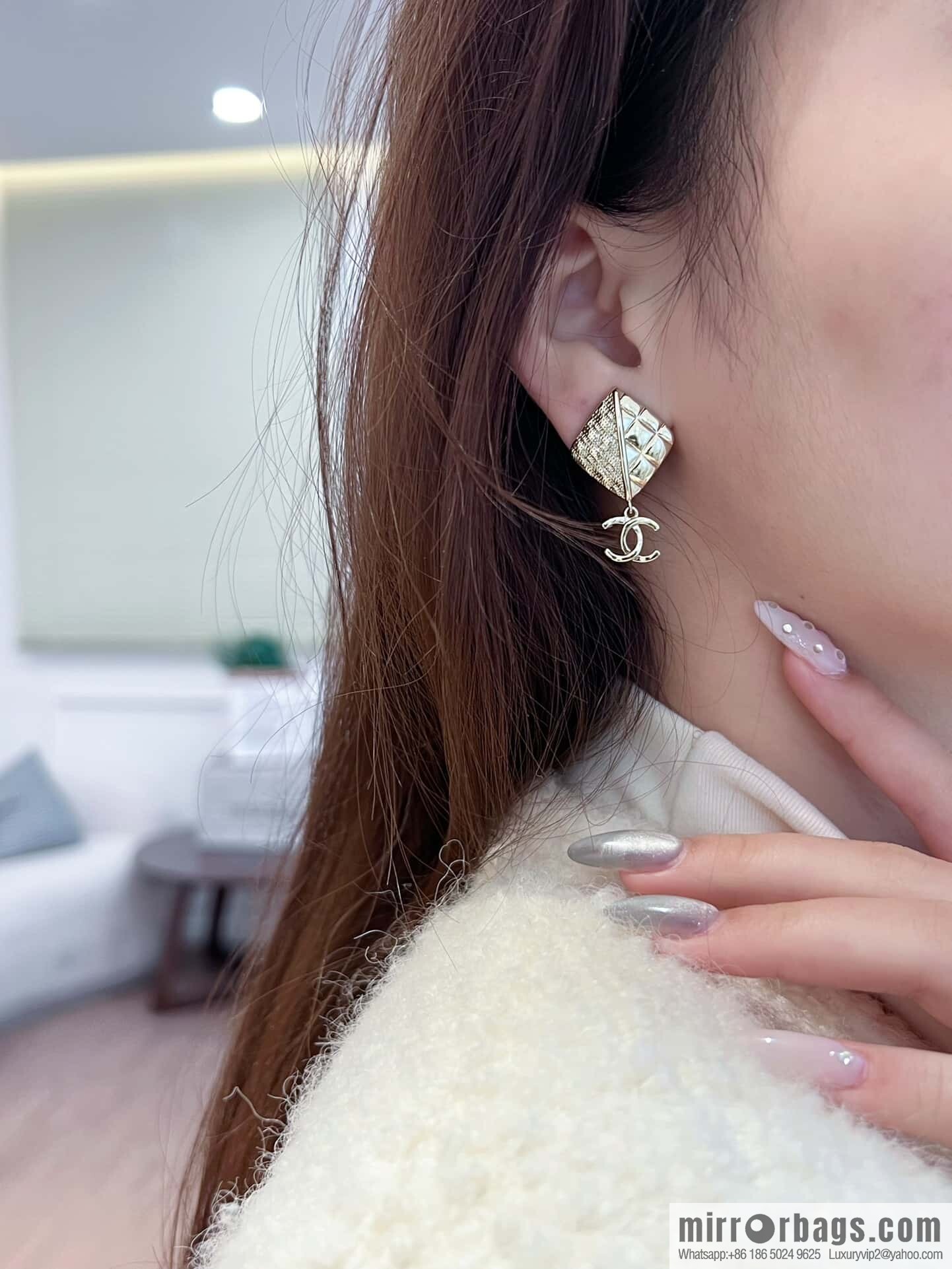 ❗️New ❗️☀️ New ☑️ Chanel C2 double c gold diamond stud earrings ☀️