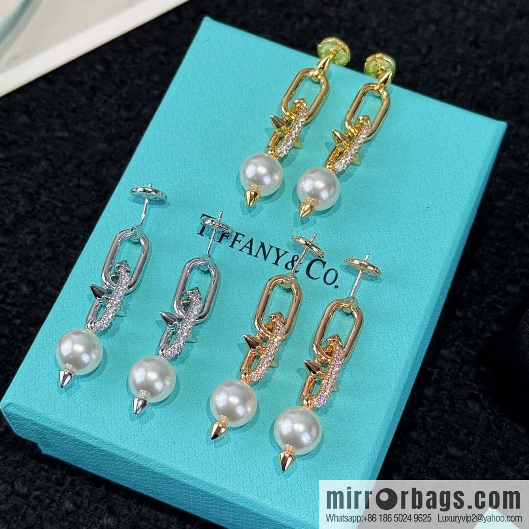 ❗️New ❗️ ☀️ Tiffany & co Tiffany Titan Jewelry Collection Tiffany Titan by Pharrell Williams Trident Pearl Stud Earrings ☀️