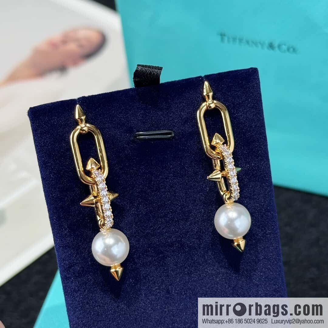 ❗️New ❗️ ☀️ Tiffany & co Tiffany Titan Jewelry Collection Tiffany Titan by Pharrell Williams Trident Pearl Stud Earrings ☀️
