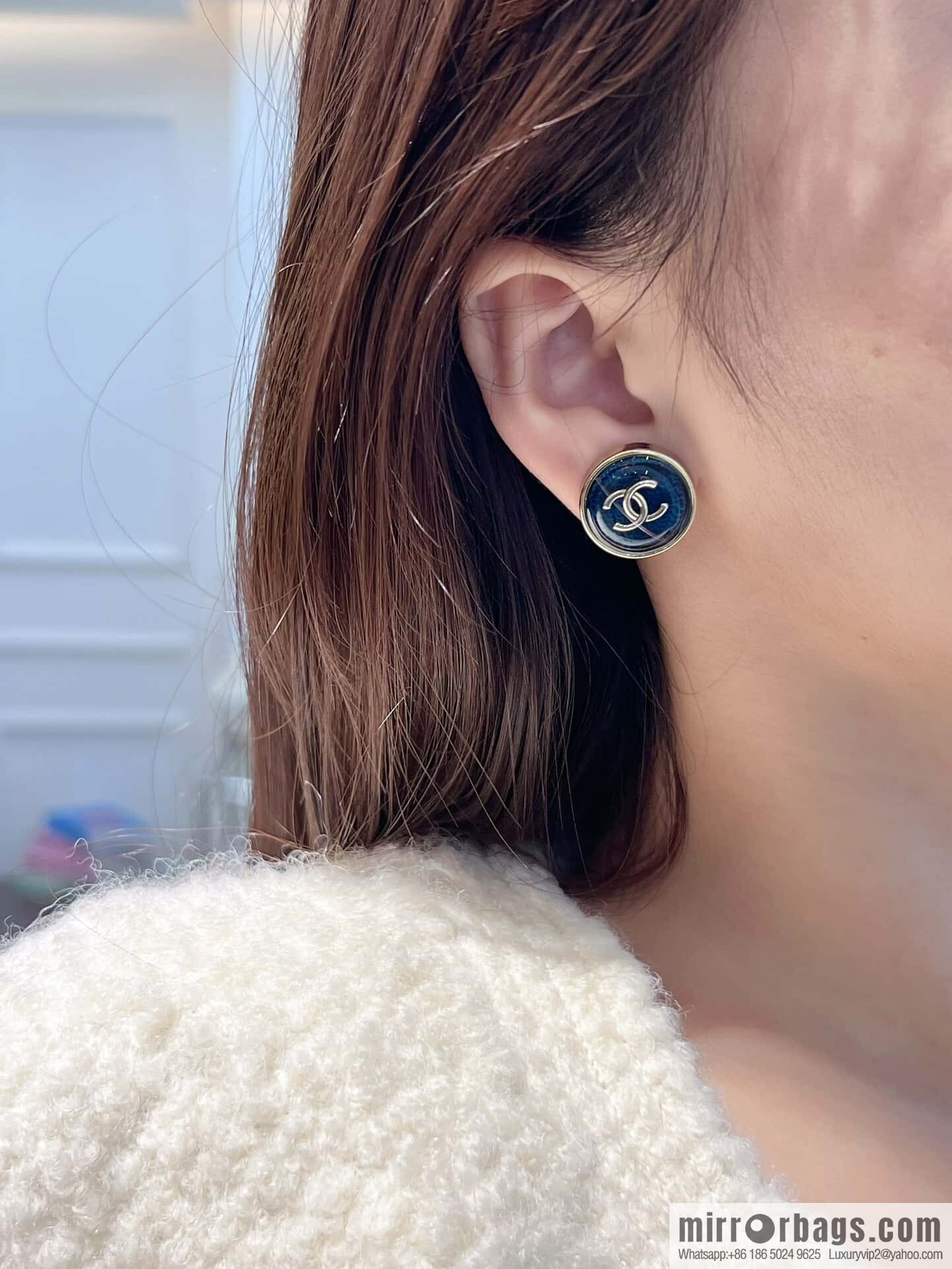 ❗️New ❗️☀️ new ☑️ chanel c1 double c round blue acrylic stud earrings ☀️