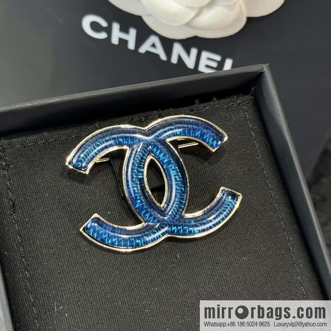 ❗️New ❗️☀️ New ☑️ Chanel Double C Blue Acrylic Brooch ☀️