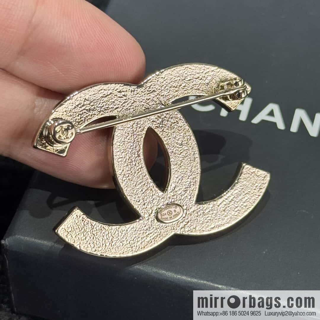 ❗️New ❗️☀️ New ☑️ Chanel Double C Blue Acrylic Brooch ☀️