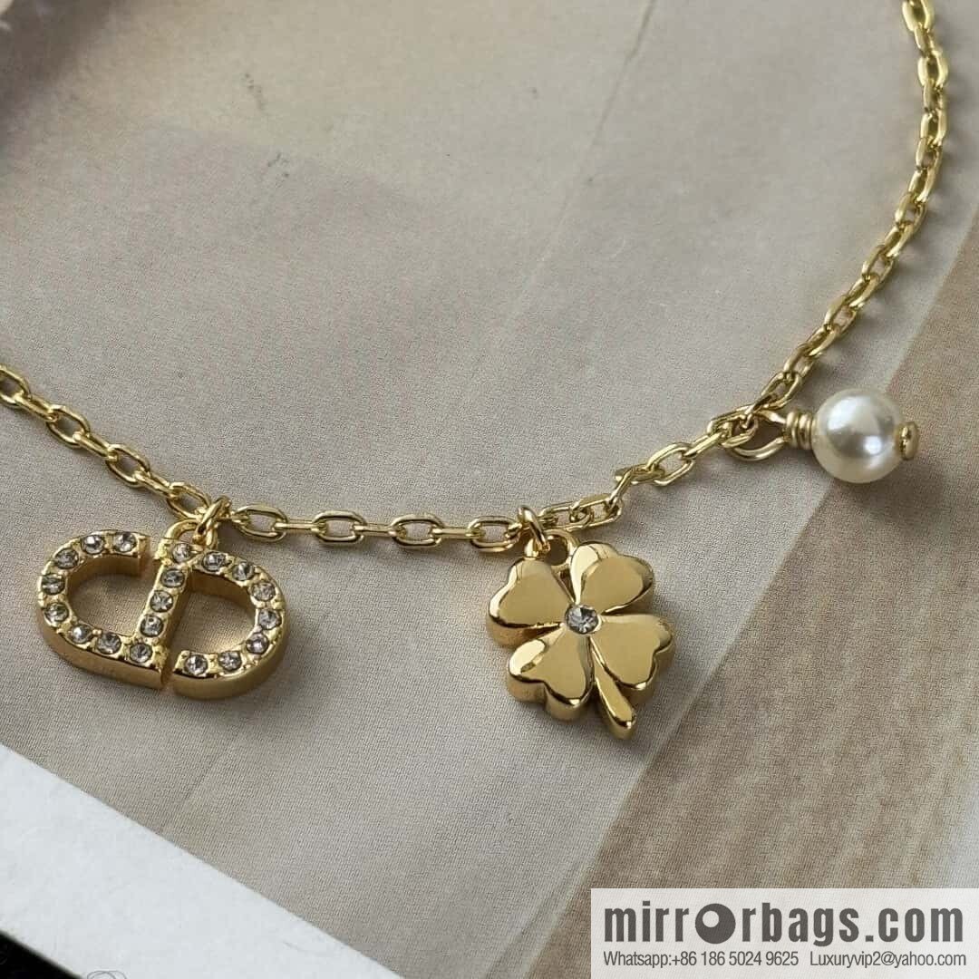 New ☑️ Dior heart love pentagram CD four-leaf clover bracelet