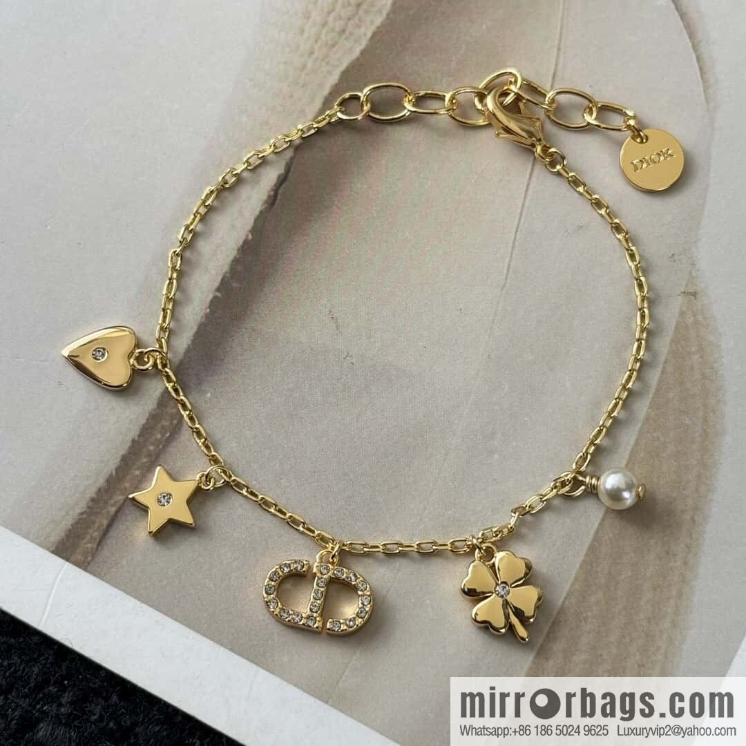 New ☑️ Dior heart love pentagram CD four-leaf clover bracelet