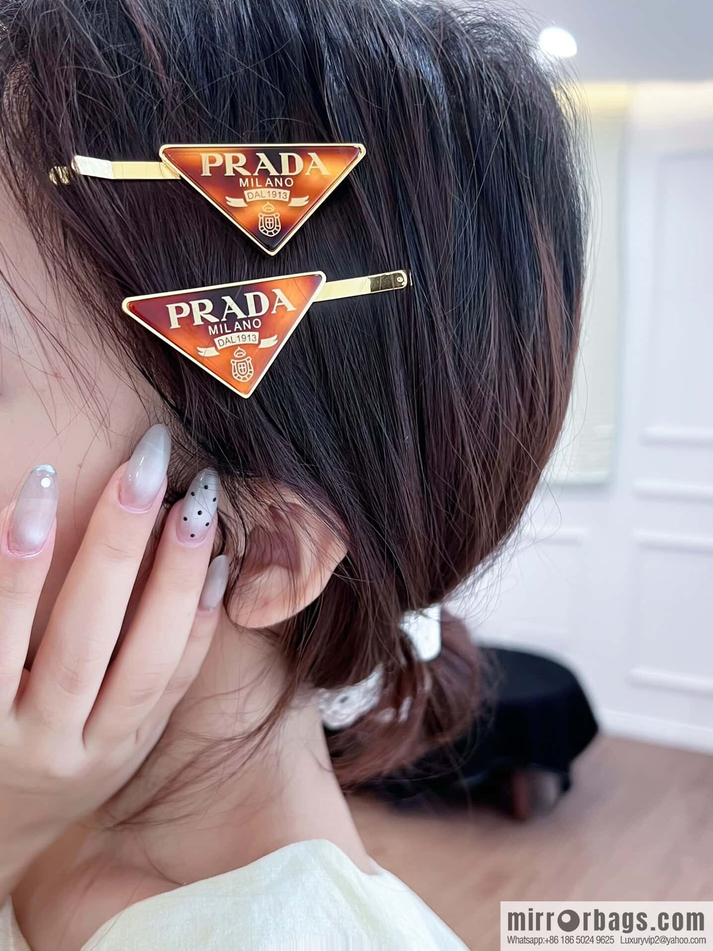 ❗️New ❗️ ☀️ PRADA Prada triangle standard, hairpin hairpin ☀️