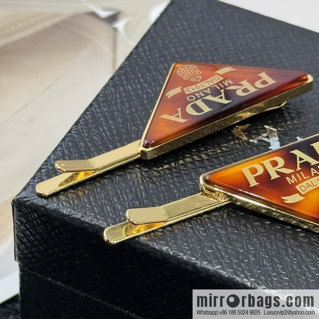 ❗️New ❗️ ☀️ PRADA Prada triangle standard, hairpin hairpin ☀️