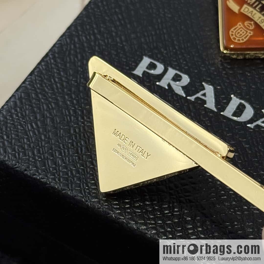❗️New ❗️ ☀️ PRADA Prada triangle standard, hairpin hairpin ☀️