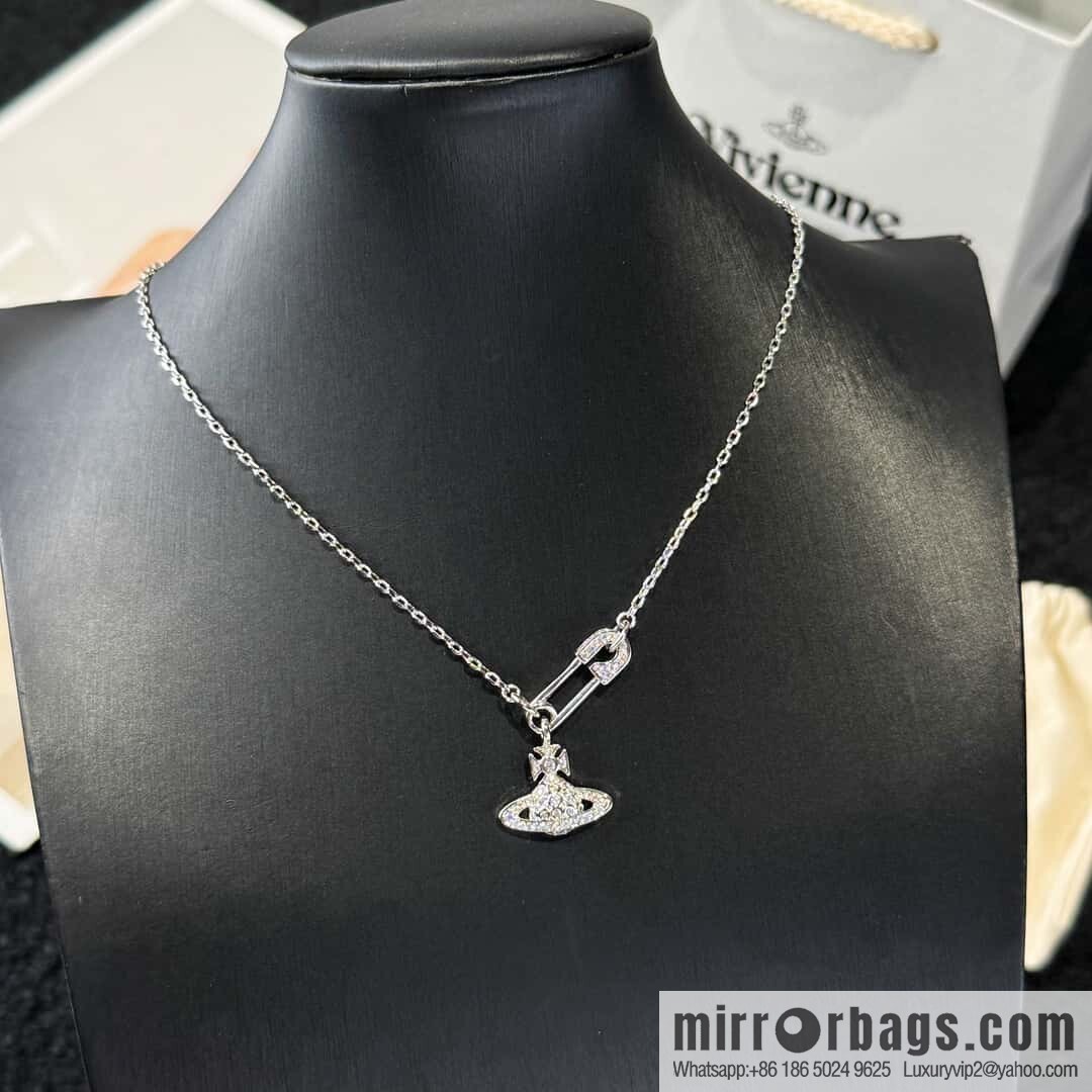 ❗️New ❗️ New ☑️ Vivienne Westwood Queen Mother Pin Full Diamond Saturn Necklace
