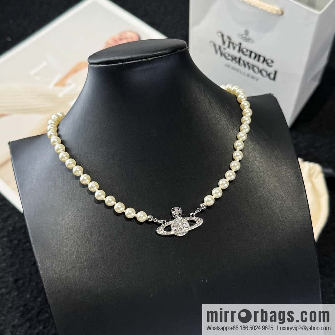 ❗️New ❗️ New ☑️ Vivienne Westwood Queen Mother Pin Full Diamond Saturn Pearl Necklace