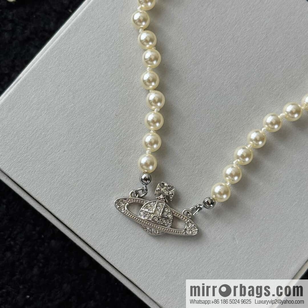 ❗️New ❗️ New ☑️ Vivienne Westwood Queen Mother Pin Full Diamond Saturn Pearl Necklace