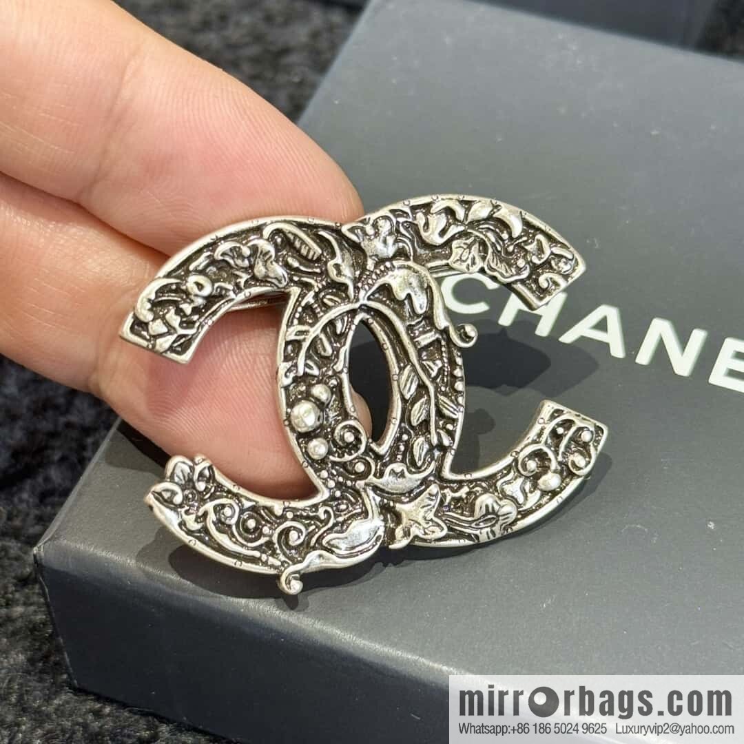 ❗️New ❗️ ☀️ new ☑️ Chanel double c brooch ☀️
