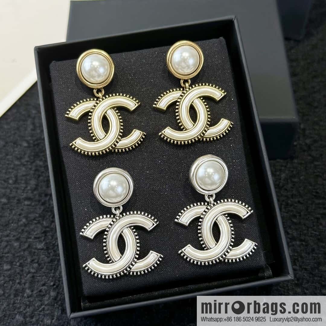 ❗️New ❗️☀️ New ☑️ Chanel C2 double c pearl stud earrings ☀️