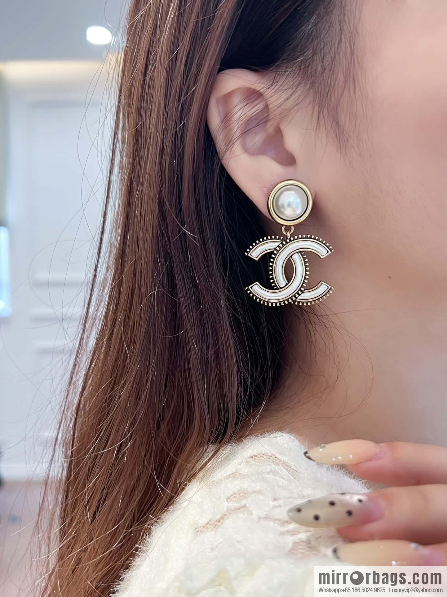 ❗️New ❗️☀️ New ☑️ Chanel C2 double c pearl stud earrings ☀️