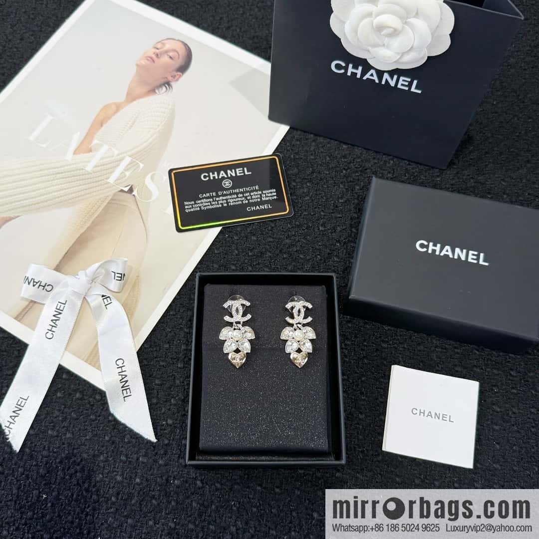 ❗️New ❗️☀️ new ☑️ Chanel C2 double c peach heart love stud earrings ☀️
