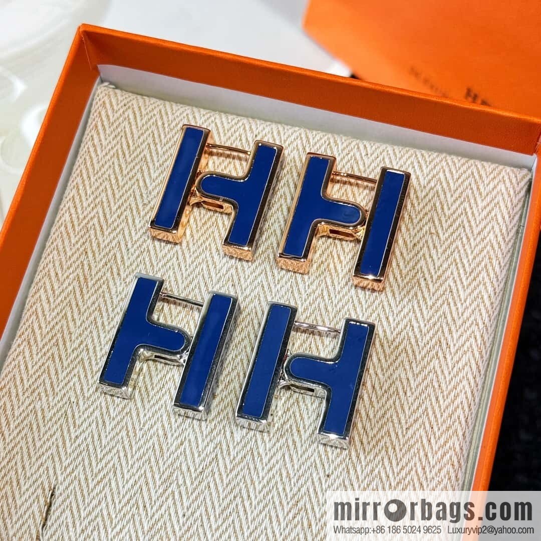 ❗️New ❗️ New ☑️ Hermès HERMES letter H stud earrings