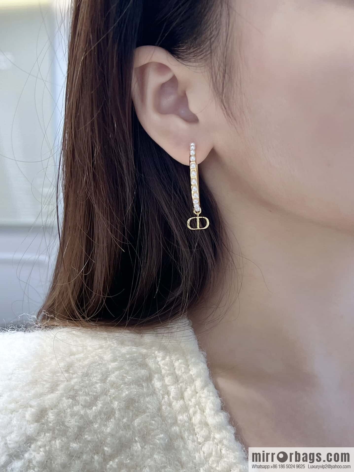 New ☑️ DIOR dior half round star pearl stud earrings