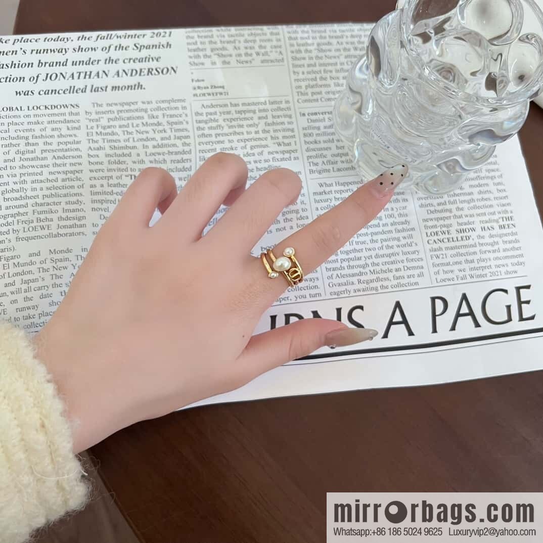 New ☑️ DIOR CD Pearl Ring