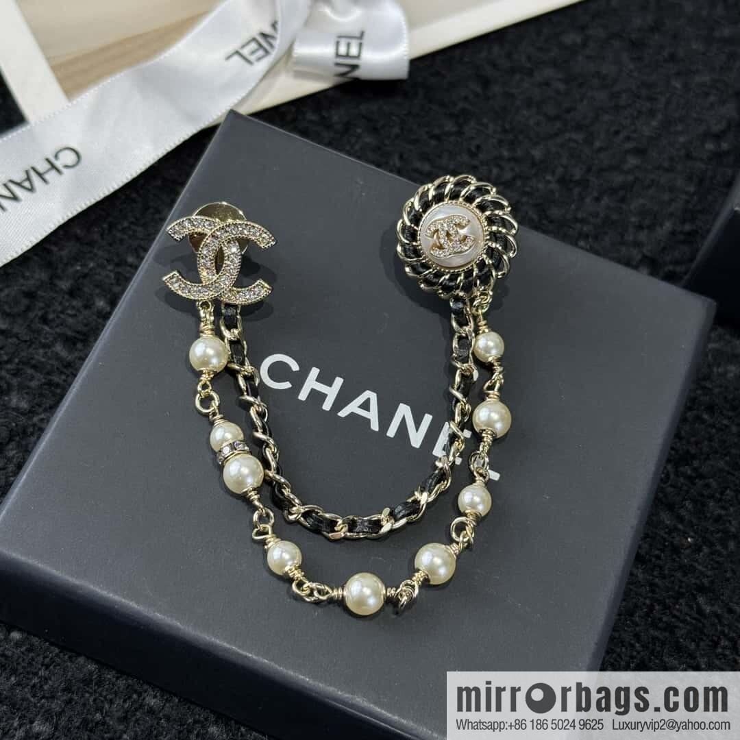 ❗️New ❗️ ☀️ New ☑️ Chanel Double C Pearl Double Brooch ☀️