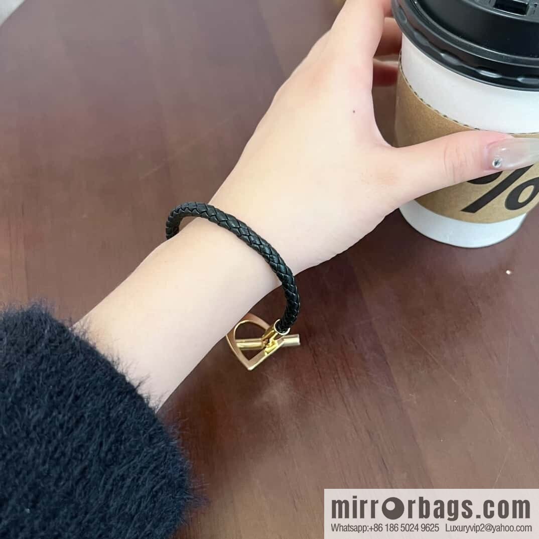 ❗️New ❗️ Silver, New ☑️ Hermès HERMES Etrier Horseshoe Bracelet