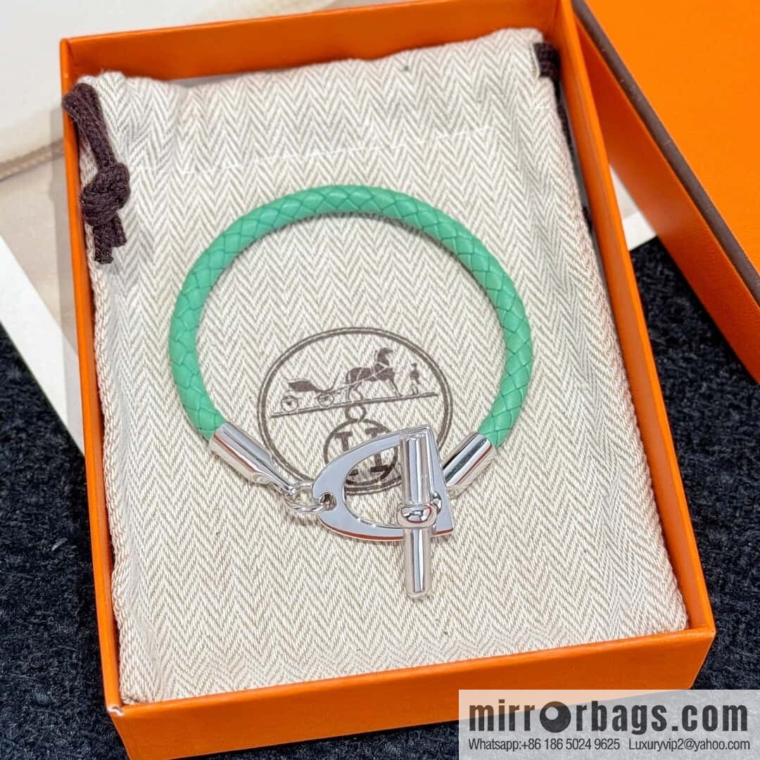 ❗️New ❗️ Silver, New ☑️ Hermès HERMES Etrier Horseshoe Bracelet