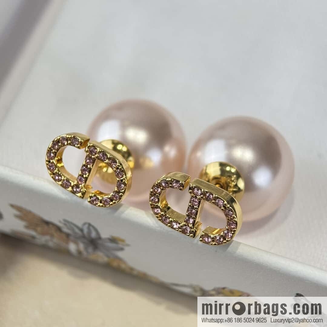 ☀️New ☑️ Dior pink pearl CD stud earrings
