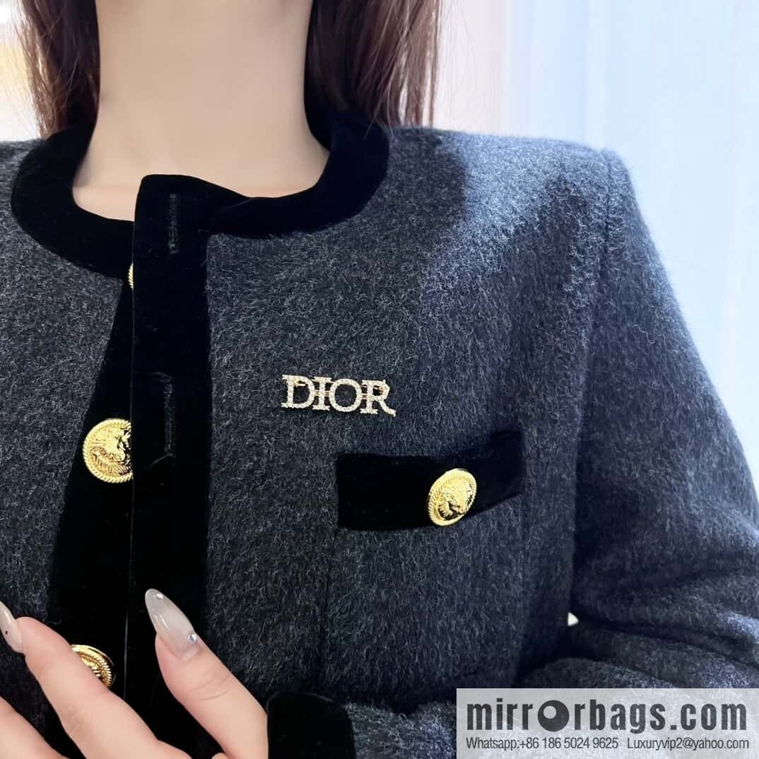 ❗️New ❗️☀️ New ☑️ Dior Dior Full Diamond Alphabet Brooch ☀️