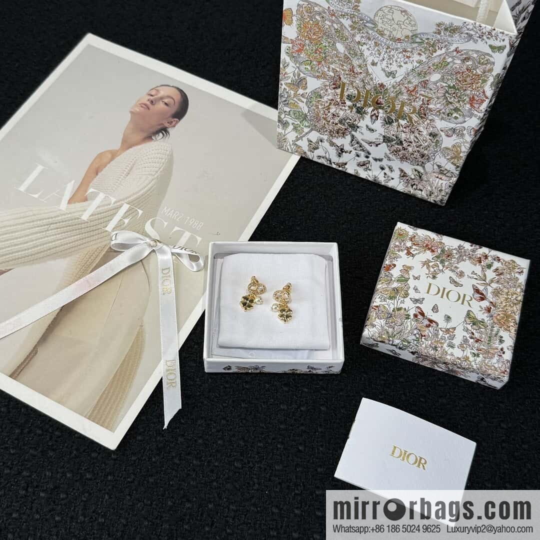 ❗️New ❗️ ☀️ New ☑️ Dior Pearl CD Clover Earrings ☀️