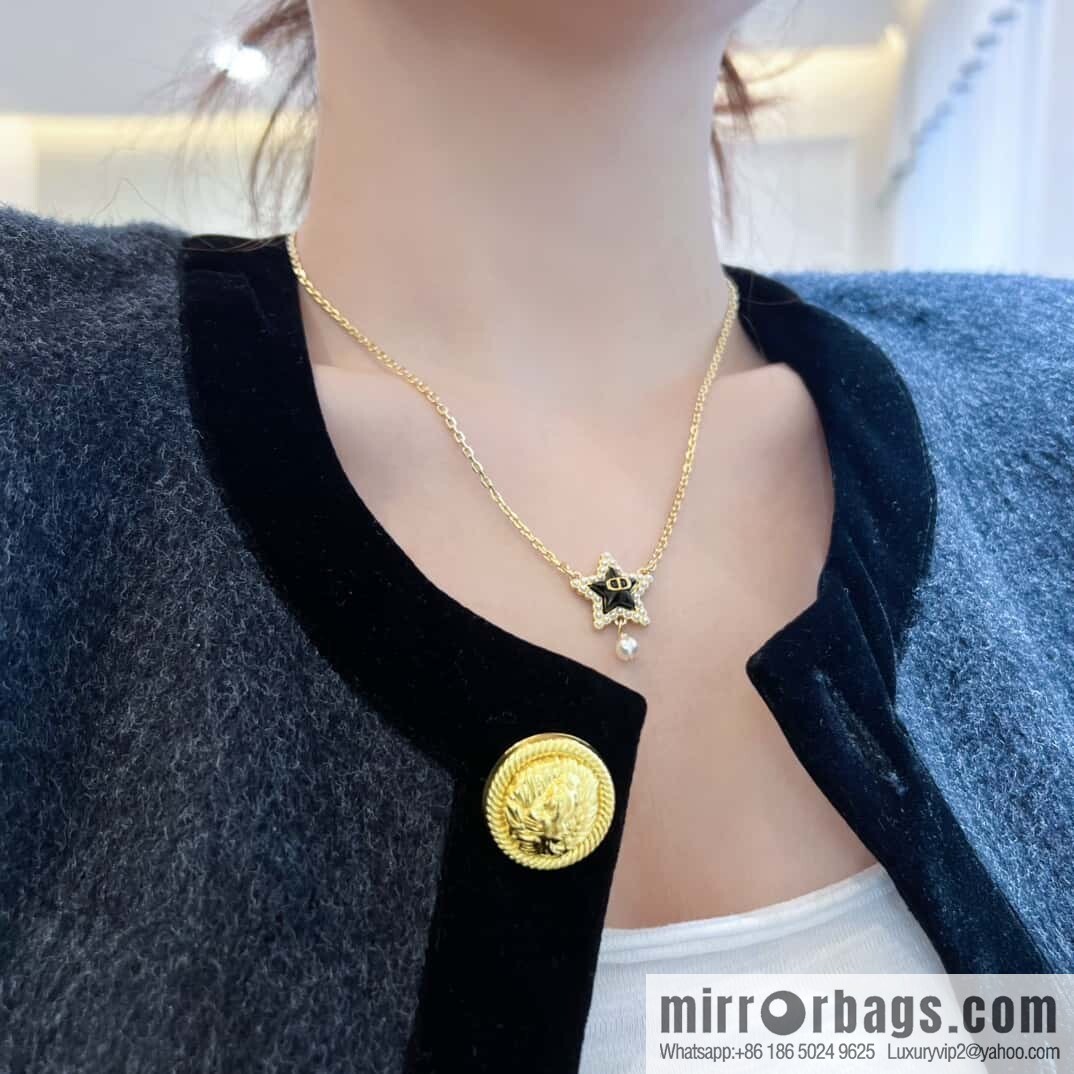 ❗️New ❗️ ☀️ New ☑️ Dior Pearl Pentagram ⭐ Necklace ☀️