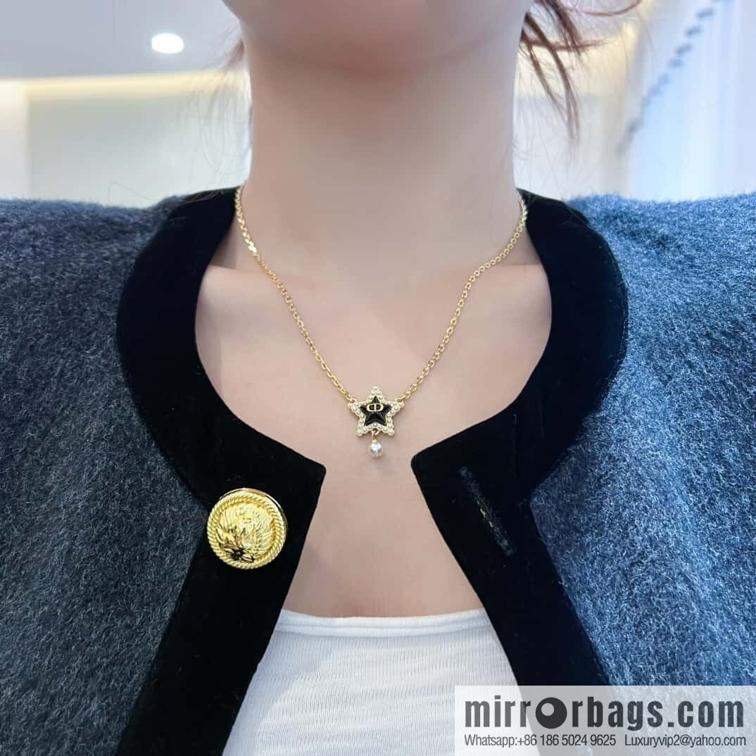 ❗️New ❗️ ☀️ New ☑️ Dior Pearl Pentagram ⭐ Necklace ☀️